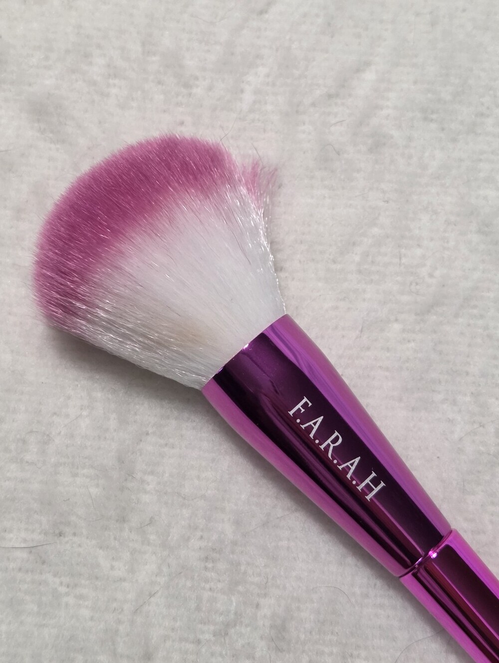 Farah Pink Makeup Brush